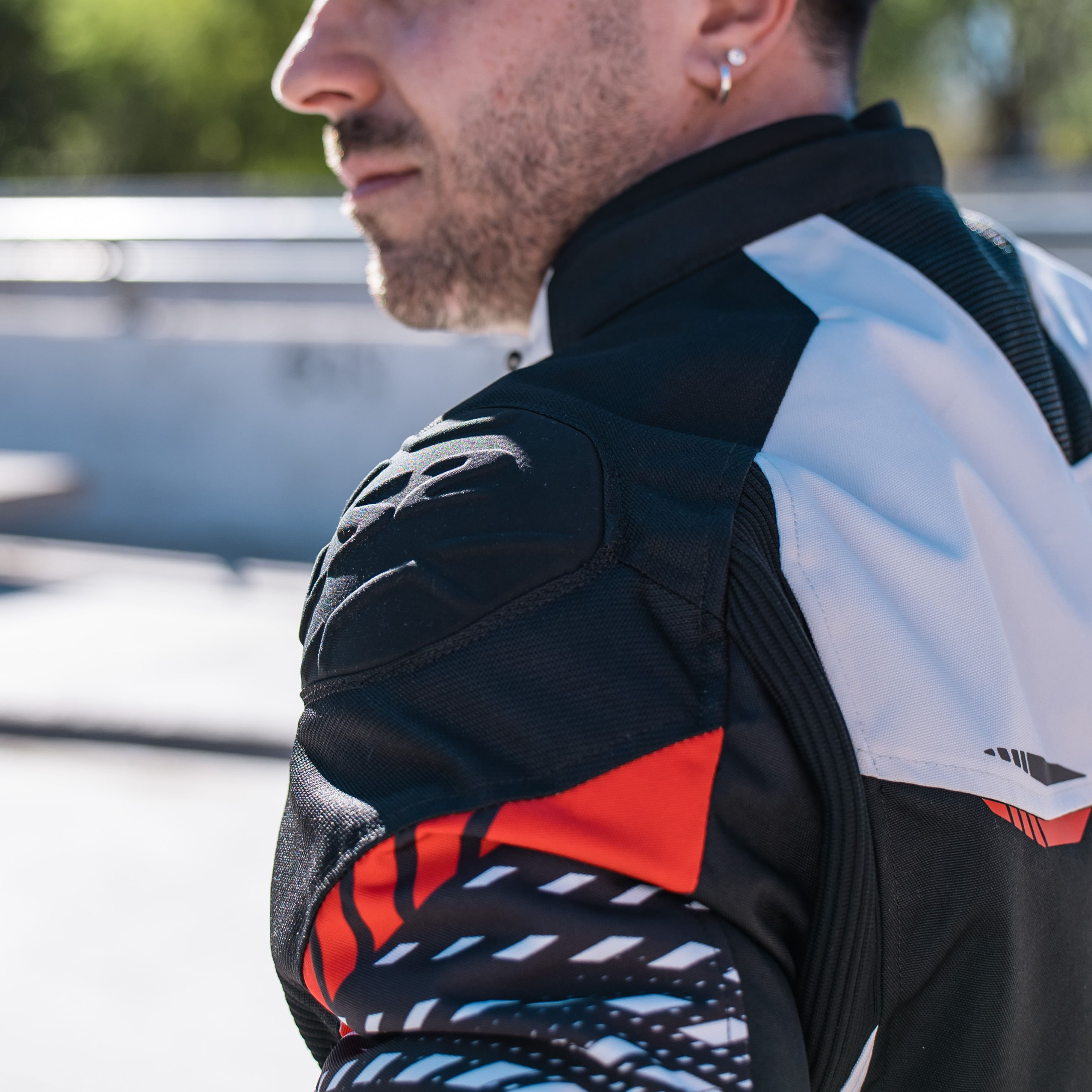 Campera LS2 Apex Hombre Negro / Rojo